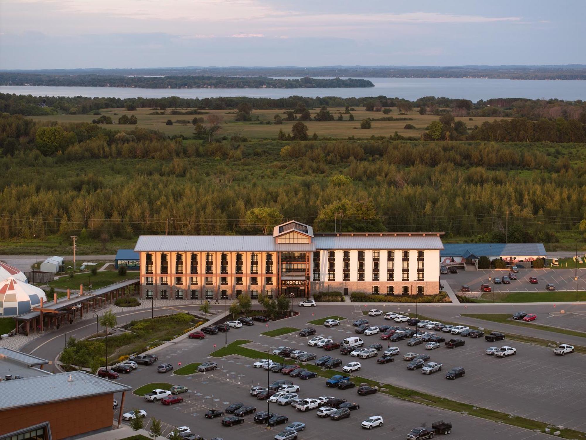 Great Blue Heron Hotel Port Perry Esterno foto